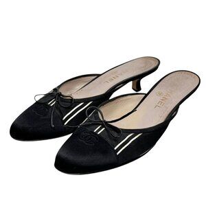 VTG CHANEL Satin Cap ToeMule Kitten Heels Sz.9.5 BlackWhite Stripes CC Bow